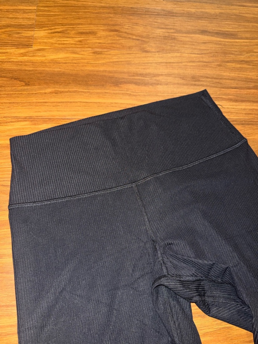 🖤 Lululemon black ribbed align leggings - Picture 2 of 5